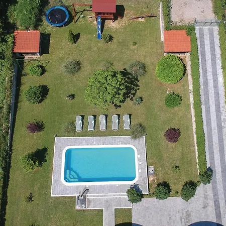 Beautiful Home In Sinj Ferienhaus
