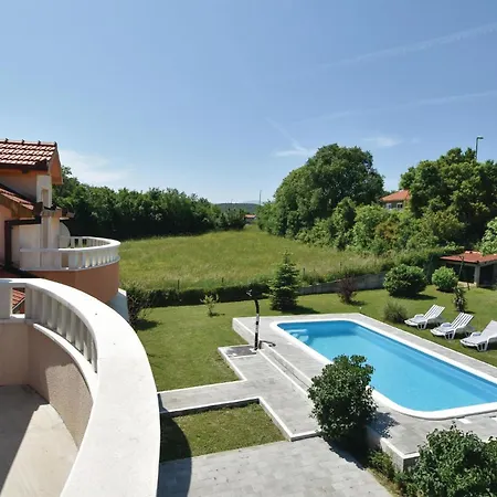 Ferienhaus Beautiful Home In Sinj Sinj
